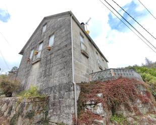 Vista exterior de Casa o xalet en venda en Pazos de Borbén amb Calefacció, Jardí privat i Terrassa