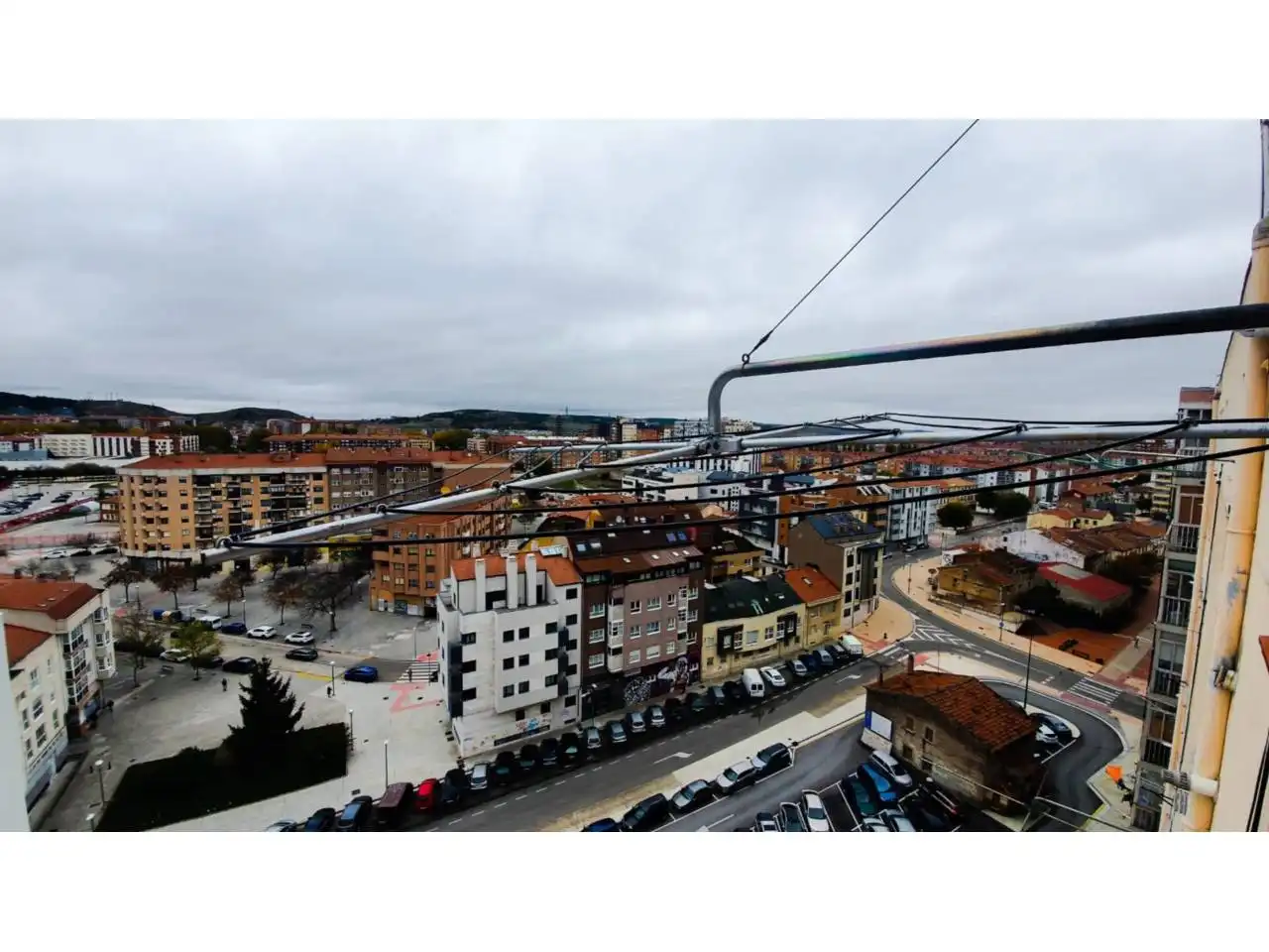 Vista exterior de Pis en venda en Burgos amb Calefacció i Moblat