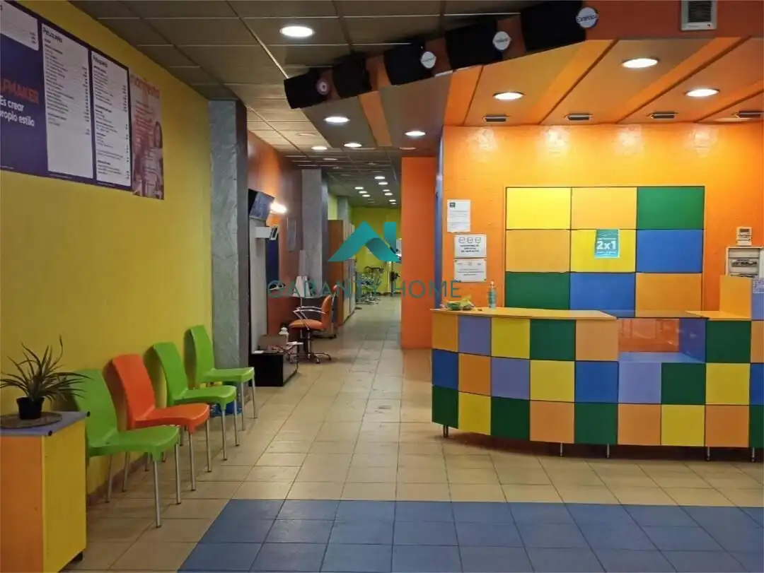 Local comercial de lloguer a Beiro, imagen 2