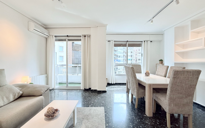Sala d'estar de Apartament de lloguer en  Valencia Capital amb Aire condicionat, Calefacció i Terrassa