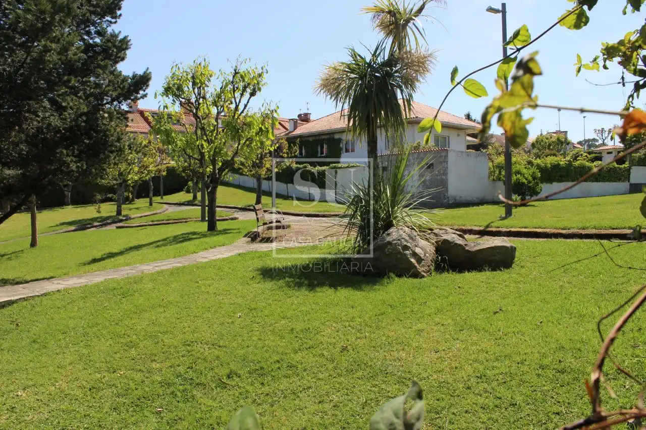 Adossat amb piscina en venda a Baiona, imagen 14