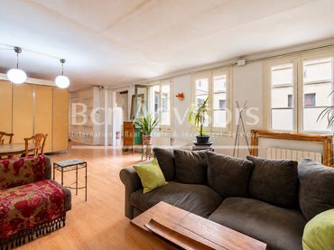 Wohnung mit Balkon zum Verkauf in Carrer de Méndez Núñez
