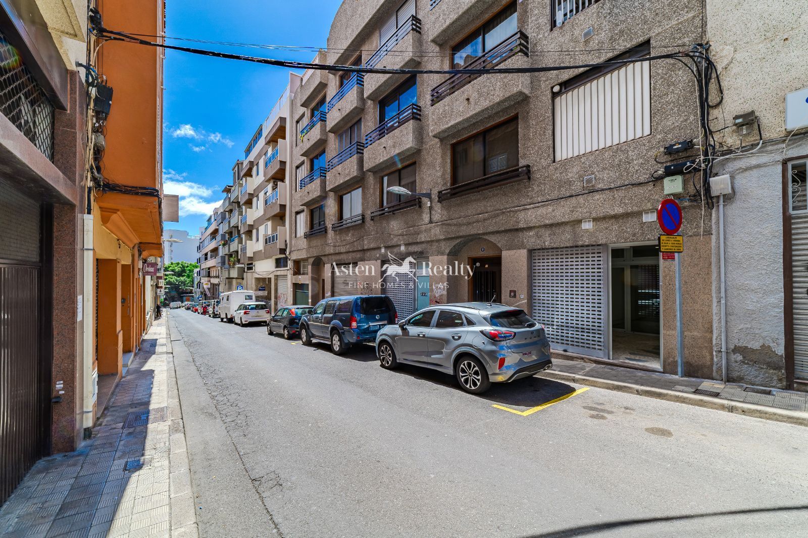 Exterior view of Flat for sale in  Santa Cruz de Tenerife Capital  with Air Conditioner, Heating and Alarm