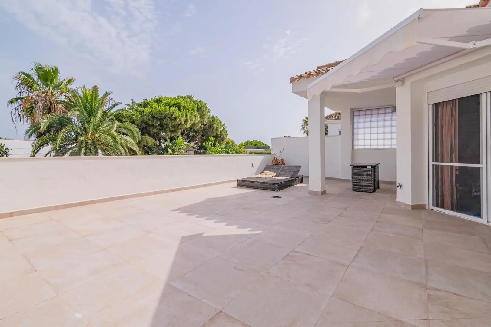 Terrassa de Casa o xalet en venda en Marbella amb Aire condicionat, Calefacció i Jardí privat