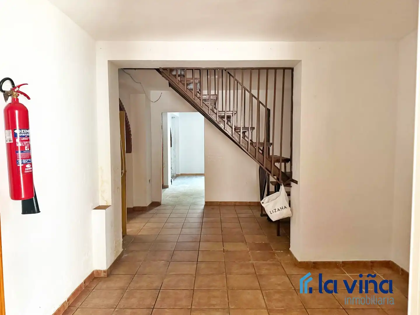 Casa o xalet en venda en Loja amb Terrassa, Traster i Moblat