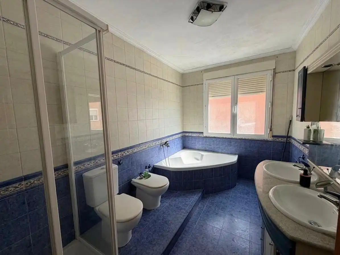 Baño de Piso en venta en Cobeja con Aire acondicionado, Calefacción y Terraza
