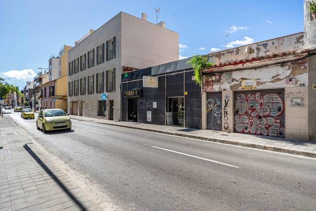 Local comercial en Venta en Avinguda de Joan Miró, 66 en El Terreno