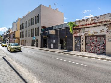 Business premises for sale in Avinguda de Joan Miró 66