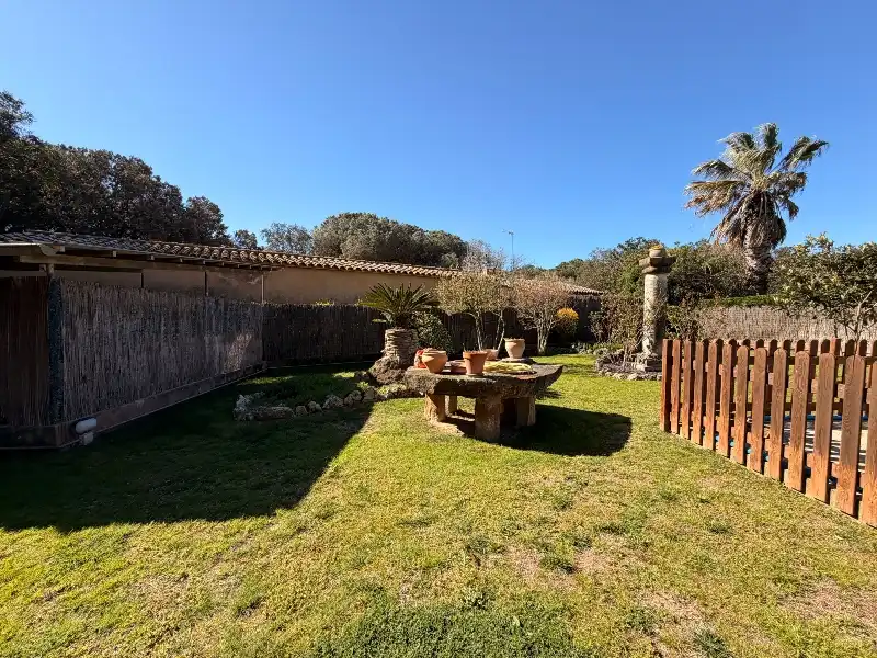Garden of Houses for sale in Mont-ras  with Air Conditioner, Heating and Private garden