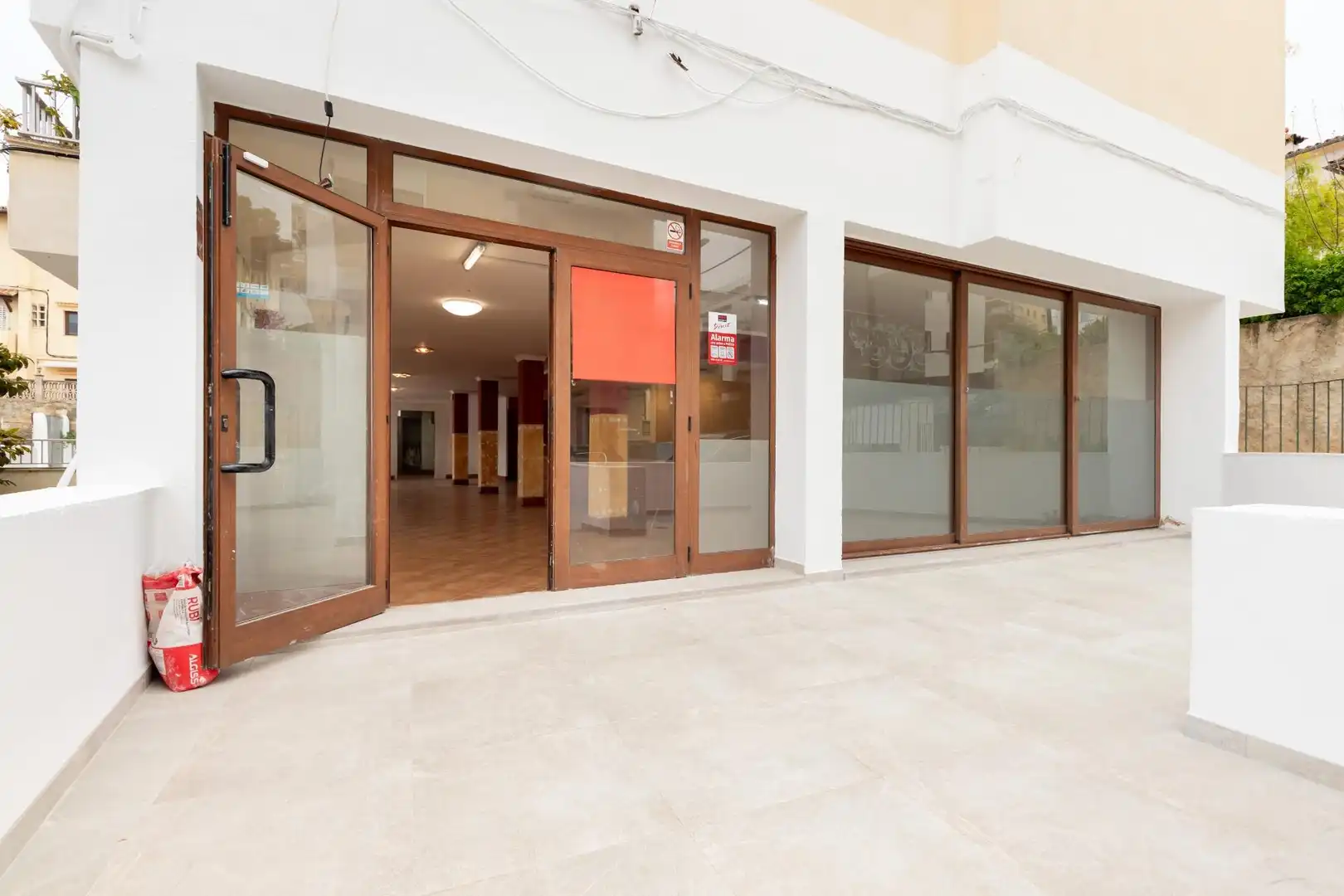 Geschaftsraum zur Miete in Calvià mit Klimaanlage und Terrasse