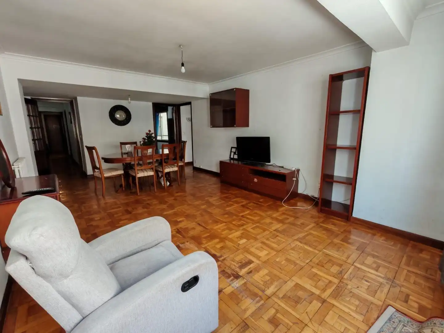 Living room of Flat for rent in Vigo   with Heating, Terrace and Furnished