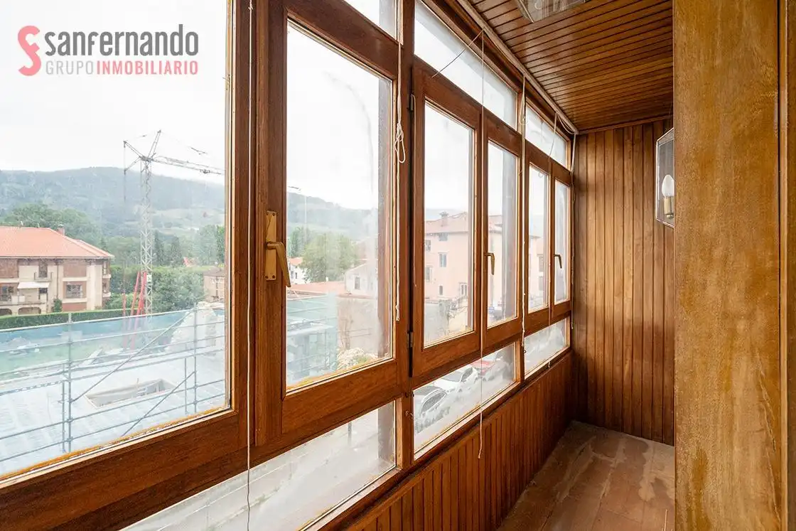 Habitación de Piso en venta en Corvera de Toranzo con Calefacción