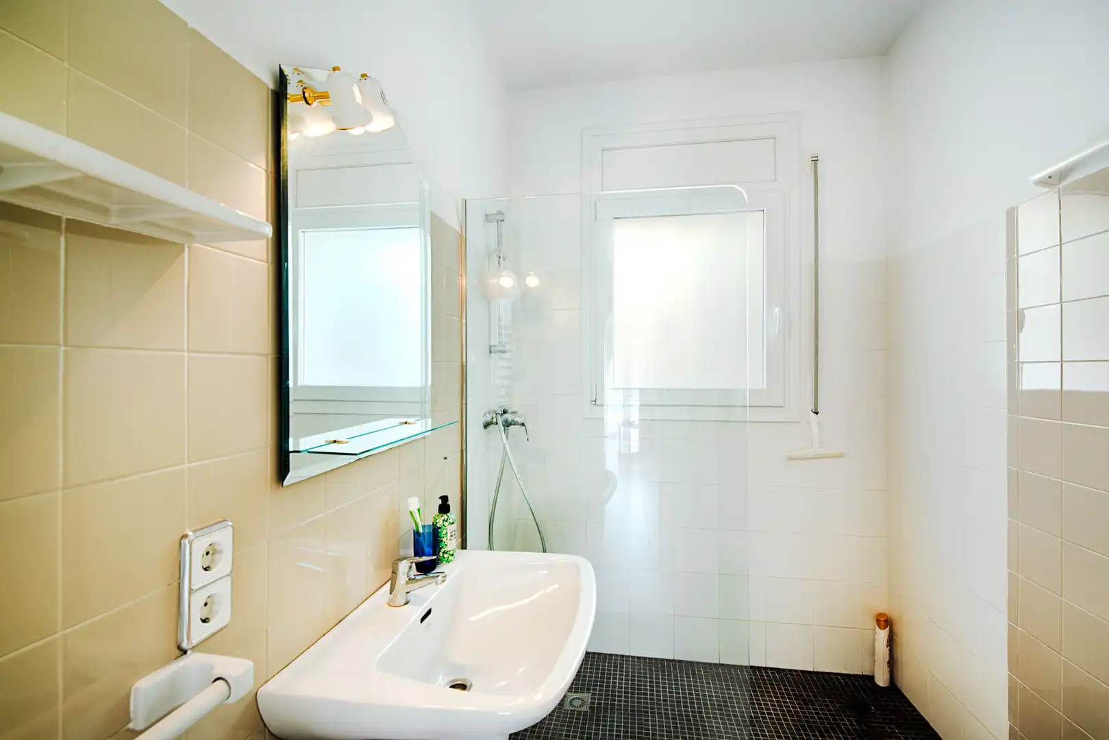 Casa con piscina en venta en Peni, imagen 20