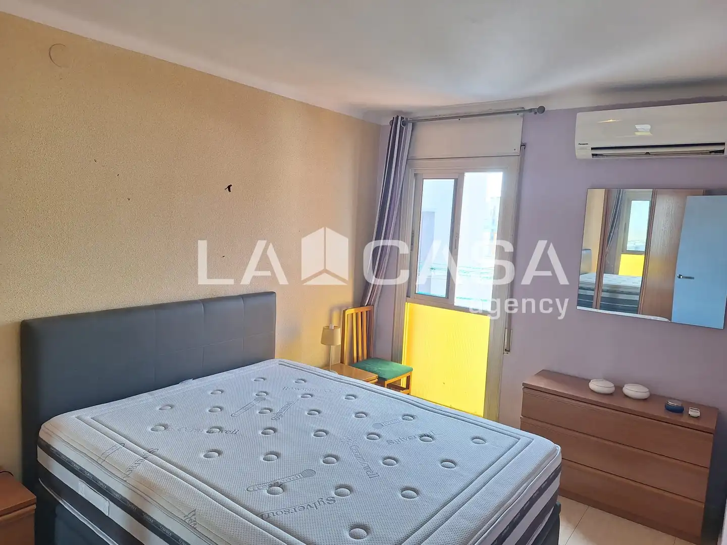 Bedroom of Attic for sale in Santa Coloma de Gramenet  with Balcony