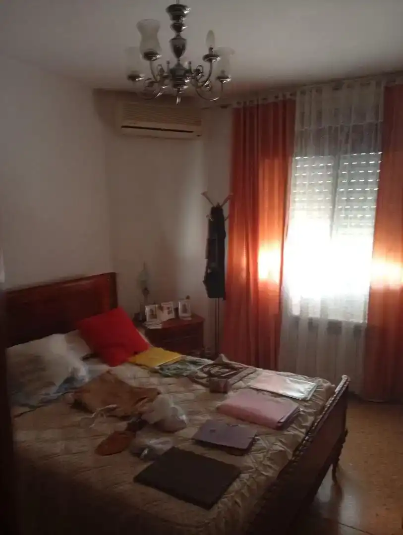 Dormitori de Pis en venda en La Solana   amb Aire condicionat