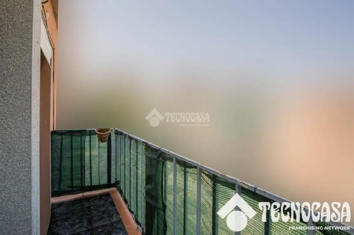 Balcony of Flat for sale in Badalona  with Air Conditioner and Terrace