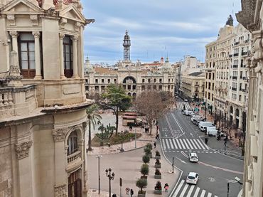 Oficina amb ascensor de lloguer a Carrer del Periodista Azzati