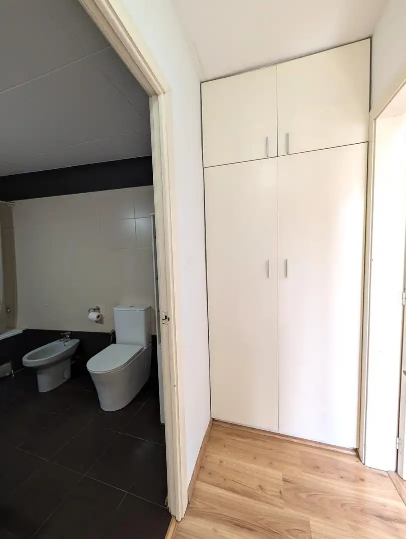 Baño de Dúplex en venta en Sant Vicenç Dels Horts con Aire acondicionado, Calefacción y Terraza