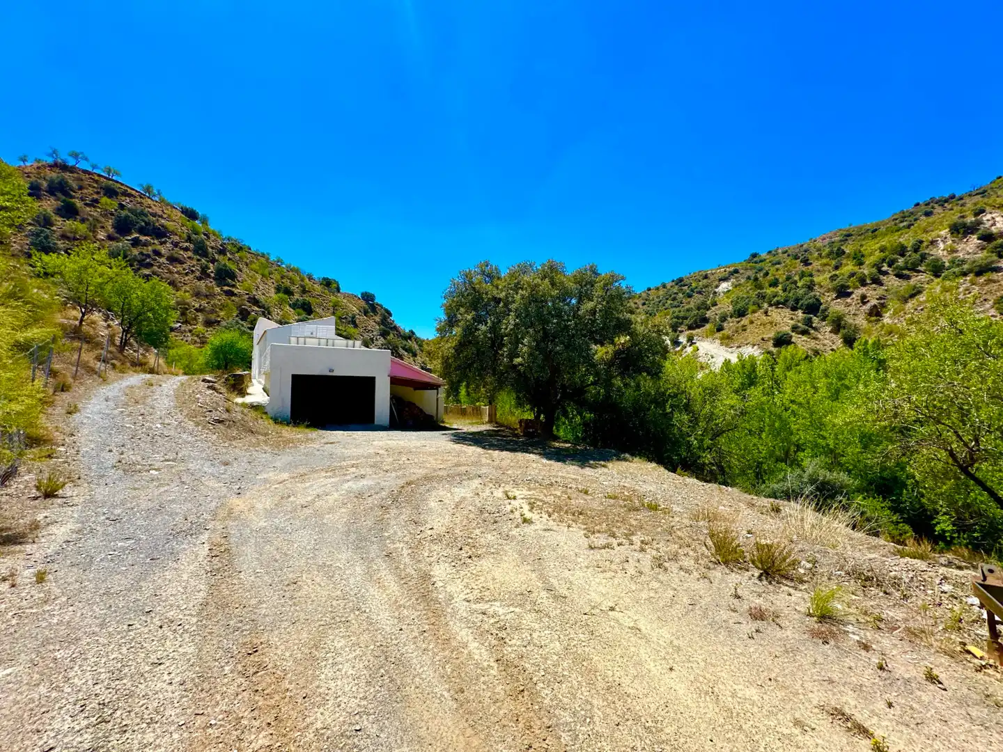 Vista exterior de Finca rústica en venda en Sierro amb Aire condicionat, Calefacció i Jardí privat
