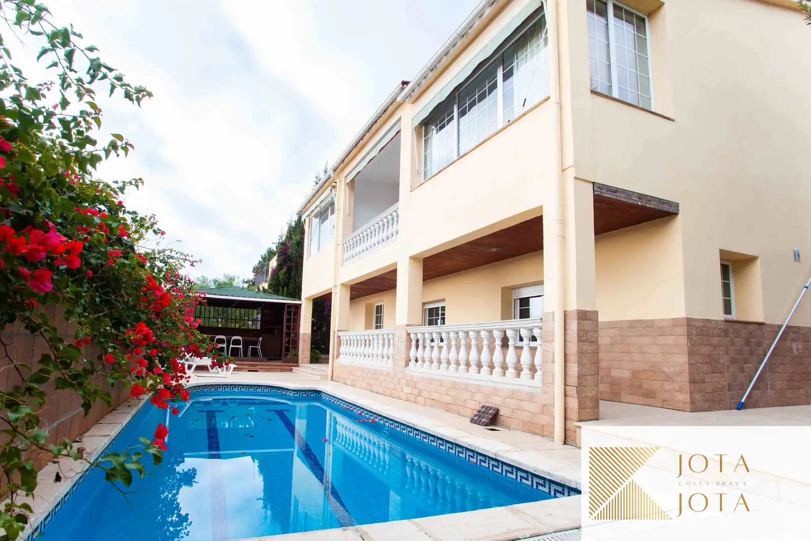 Maison avec piscine à vendre à Roca Grossa