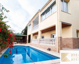 Vista exterior de Casa o xalet en venda en Lloret de Mar amb Aire condicionat, Jardí privat i Terrassa