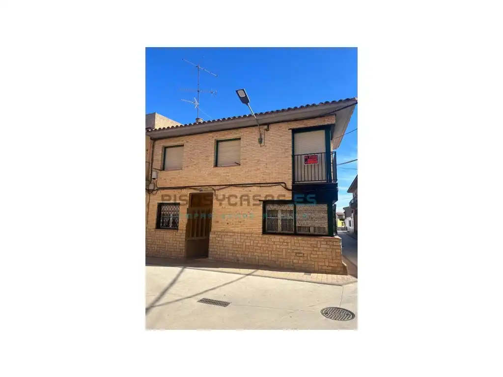 Vista exterior de Casa o xalet en venda en Alfamén, Zaragoza