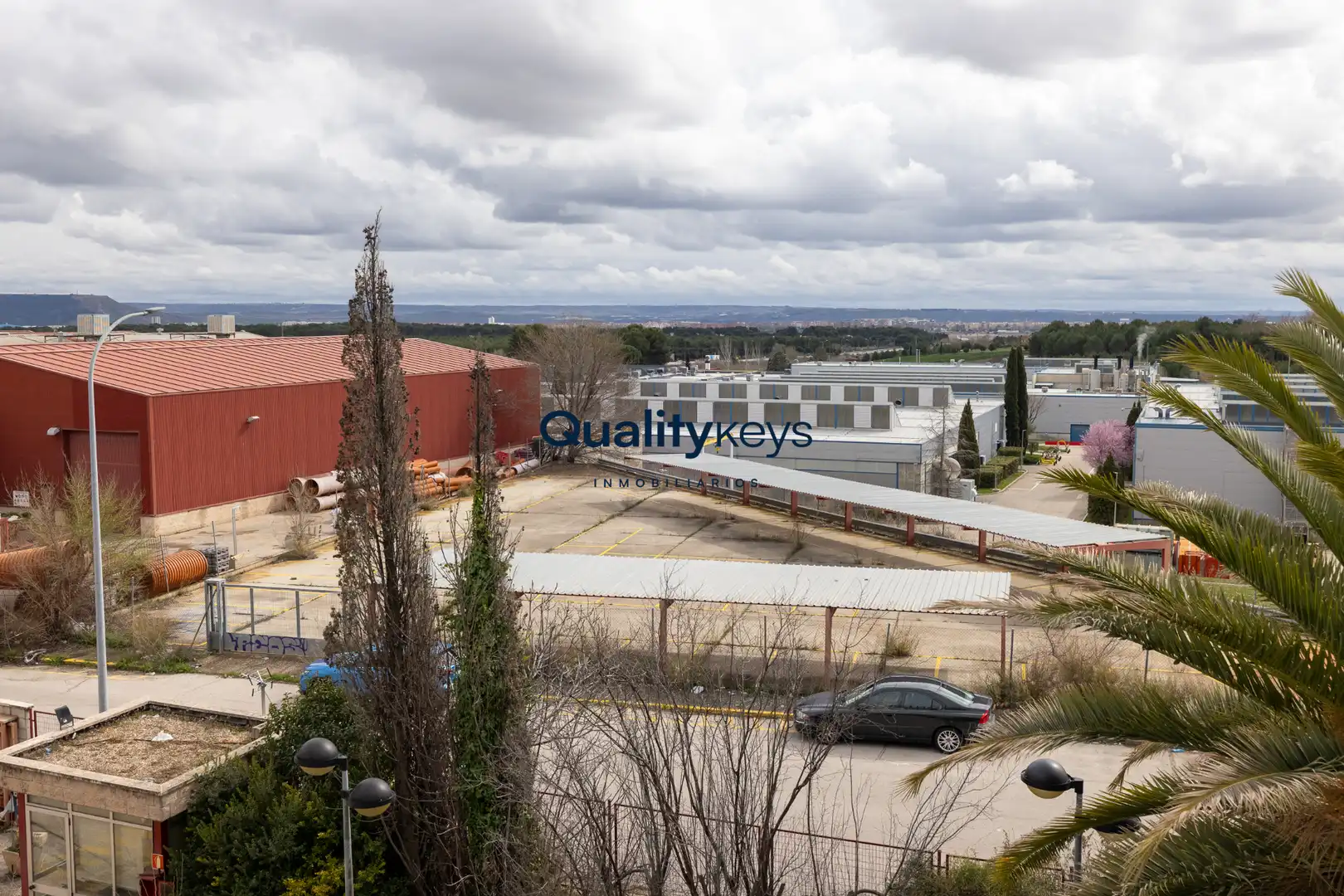 Vista exterior de Nave industrial en venta en Ajalvir con Calefacción y Alarma