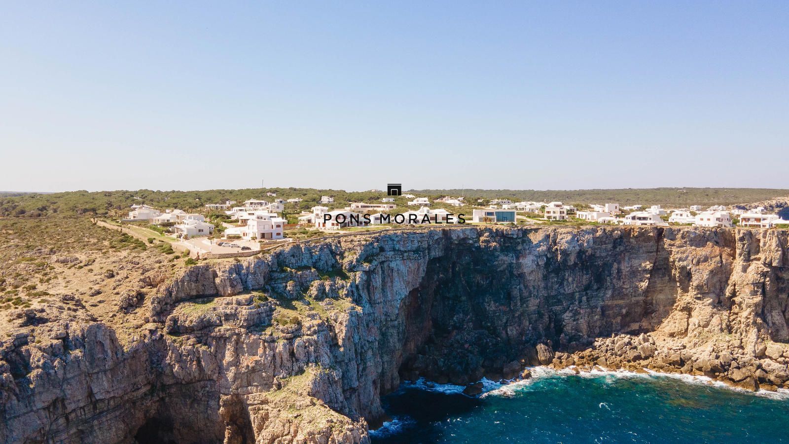 Vista exterior de Casa o xalet en venda en Ciutadella de Menorca amb Terrassa, Piscina i Alarma