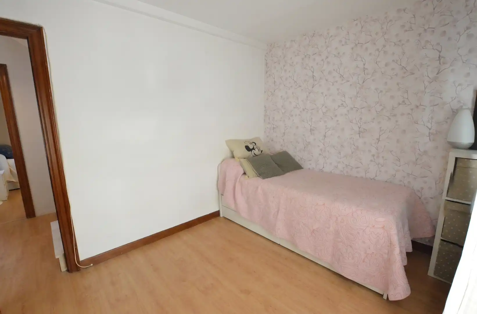 Habitación de Casa adosada en venta en Pozuelo de Alarcón con Aire acondicionado, Calefacción y Jardín privado