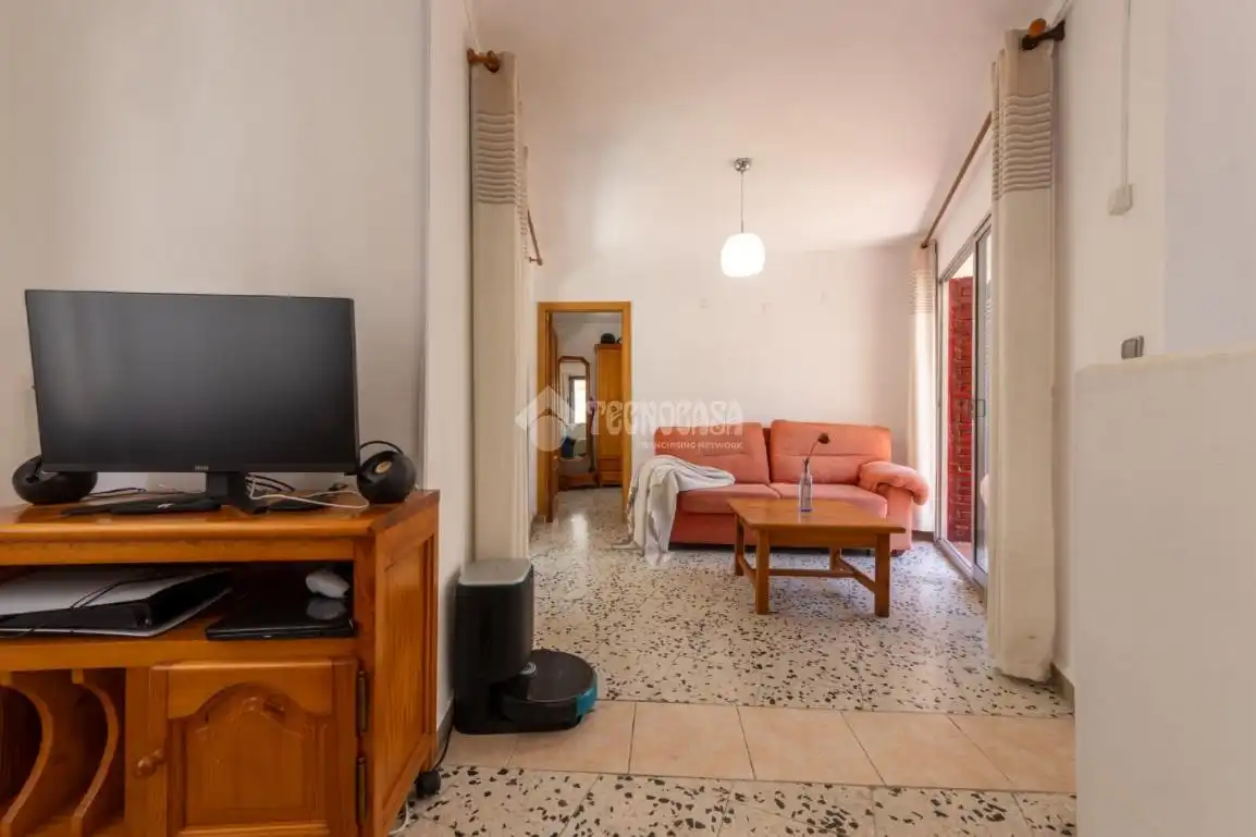 Sala de estar de Estudio en venta en Tarragona con Calefacción y Balcón