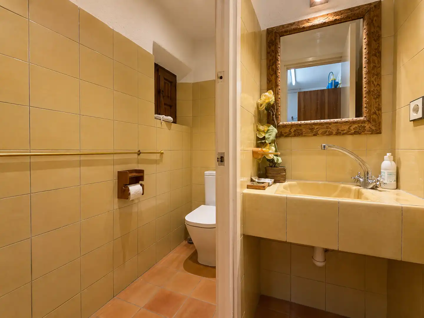 Baño de Casa o chalet en venta en Castellar del Vallès con Calefacción, Jardín privado y Terraza