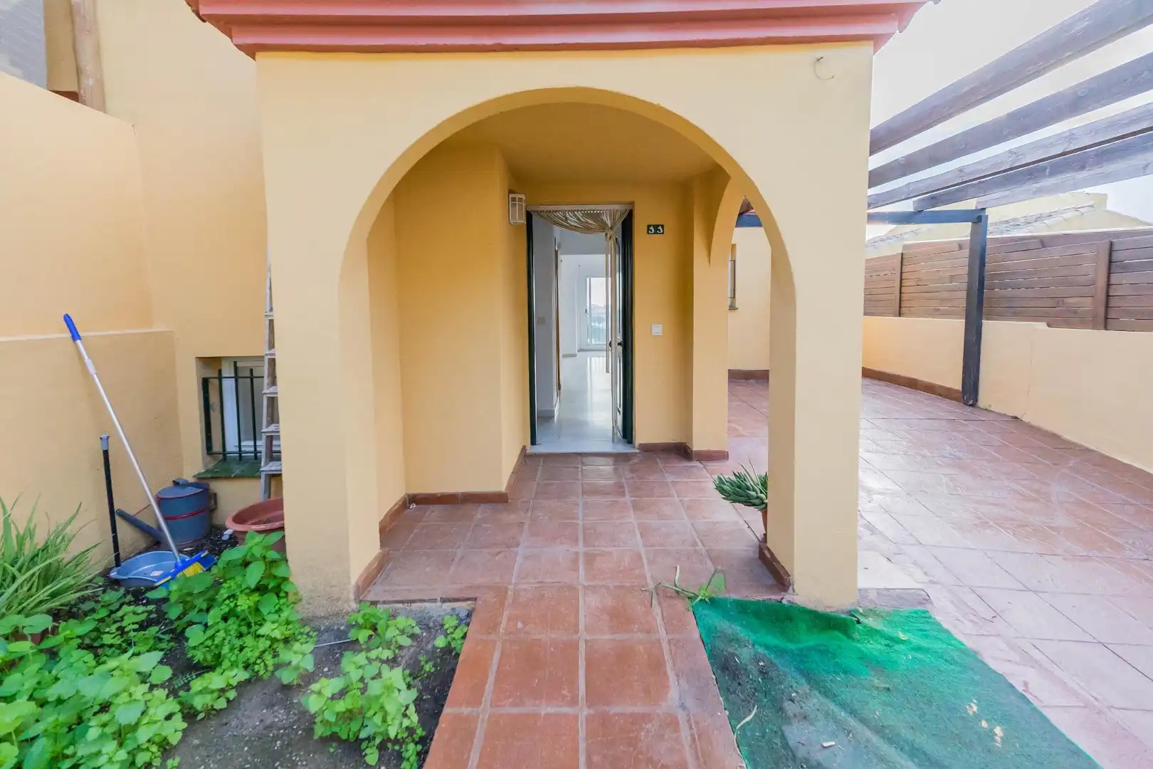 Detached homes for sale in Fuengirola  with Air Conditioner and Terrace