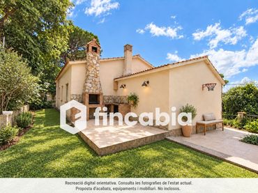 Casa con giardino in vendita a Carrer de la Cadernera