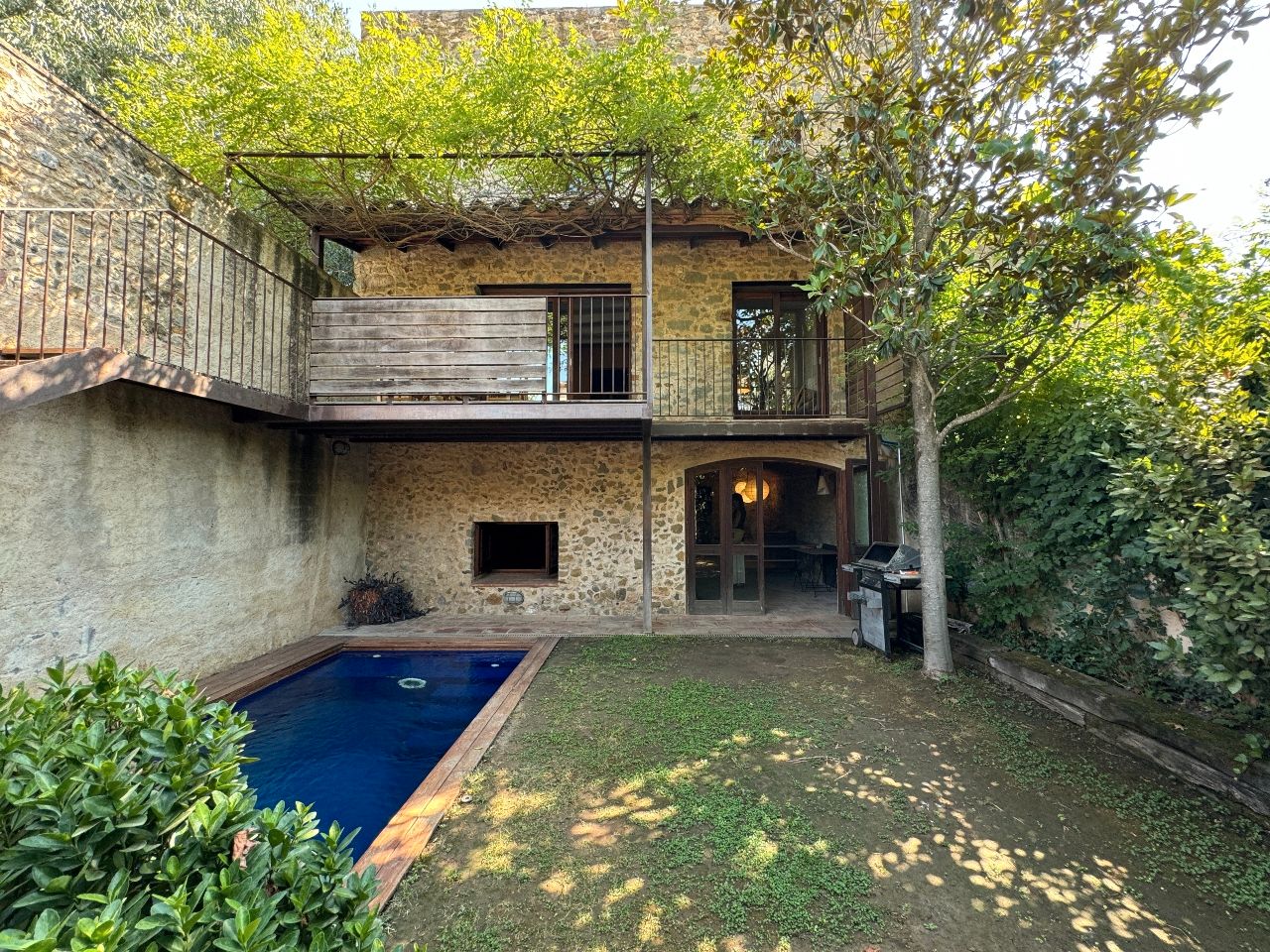 Vista exterior de Finca rústica de lloguer en Cruïlles, Monells I Sant Sadurní de L'Heura amb Calefacció, Jardí privat i Terrassa