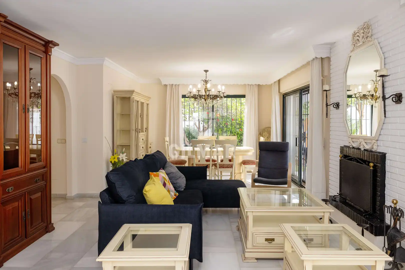 Menjador de Casa o xalet en venda en Marbella amb Jardí privat i Piscina