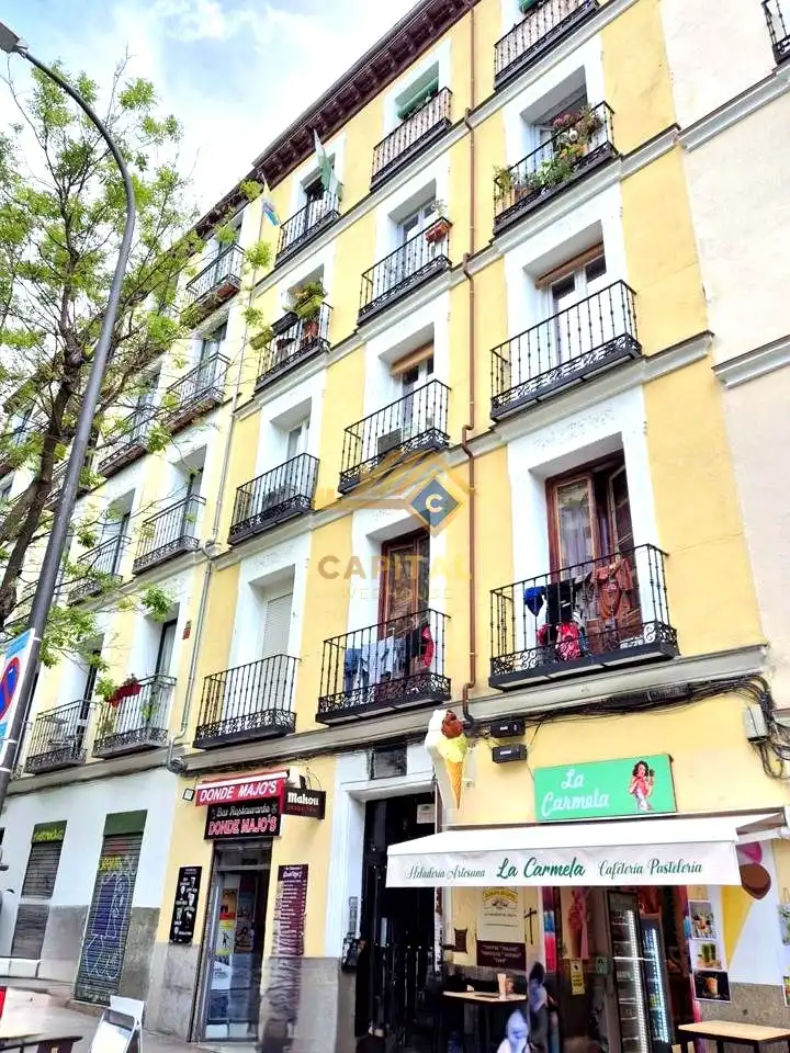 Exterior view of Flat for sale in Madrid  with Air Conditioner, Heating and Balcony