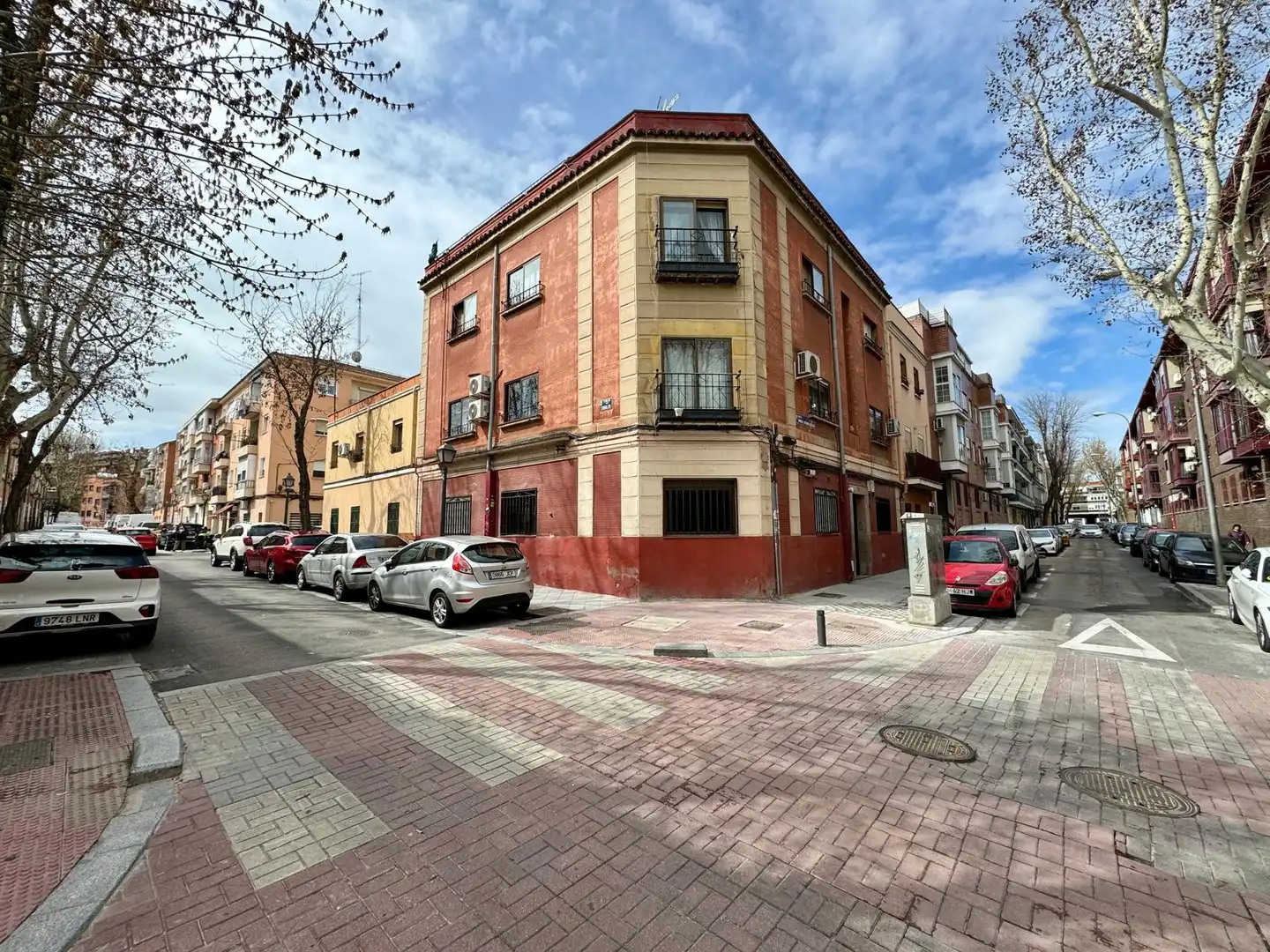 Außenansicht von Maisonette zum Verkauf in Madrid mit Klimaanlage und Privatgarten