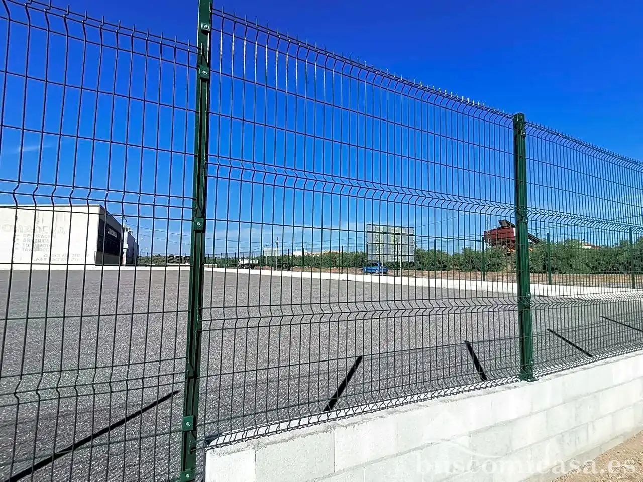 Außenansicht von Garage zur Miete in Linares