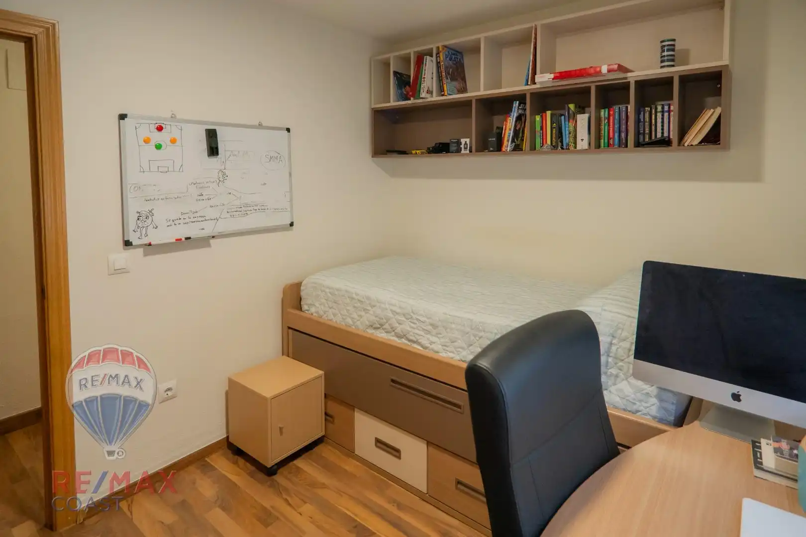 Bedroom of Flat for sale in Málaga  with Terrace and Storage room