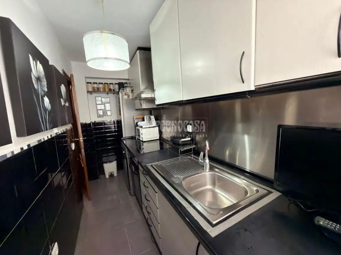 Cocina de Piso en venta en Alcalá de Henares con Calefacción y Terraza