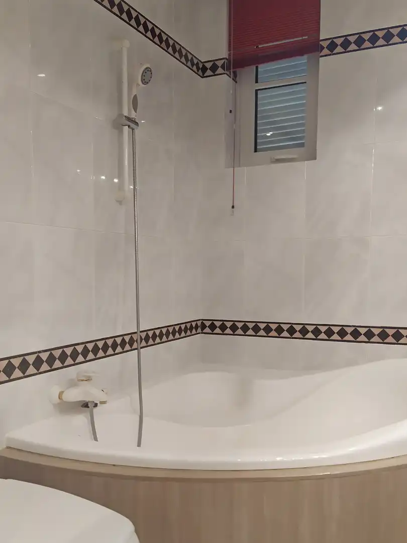 Baño de Casa o chalet en venta en  Logroño con Calefacción, Terraza y Trastero