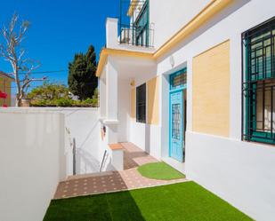 Vista exterior de Casa o xalet en venda en Málaga Capital amb Aire condicionat, Terrassa i Balcó