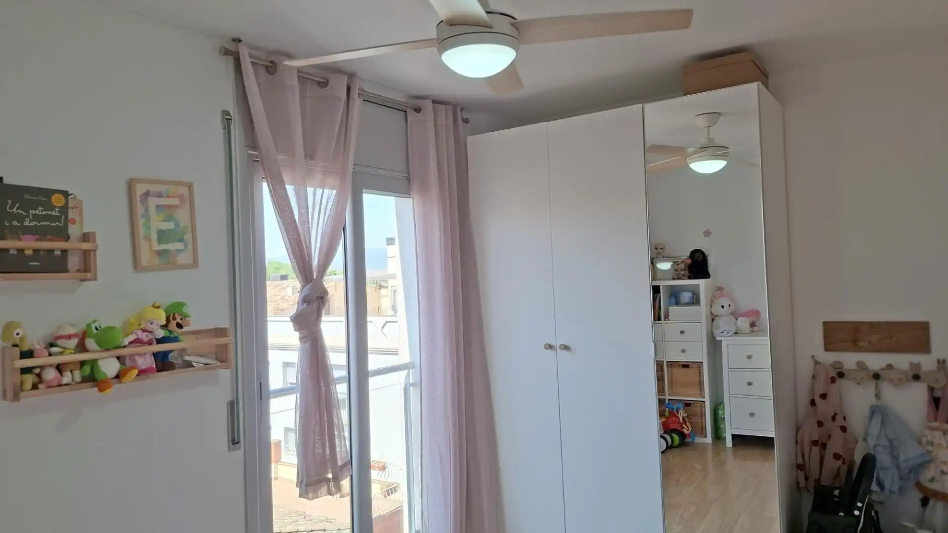 Bedroom of Flat for sale in Parets del Vallès  with Air Conditioner and Heating