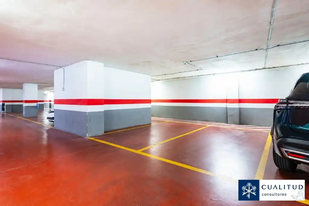 Parkplatz von Dachboden zum Verkauf in Vila-real mit Parkett, Terrasse und Abstellraum
