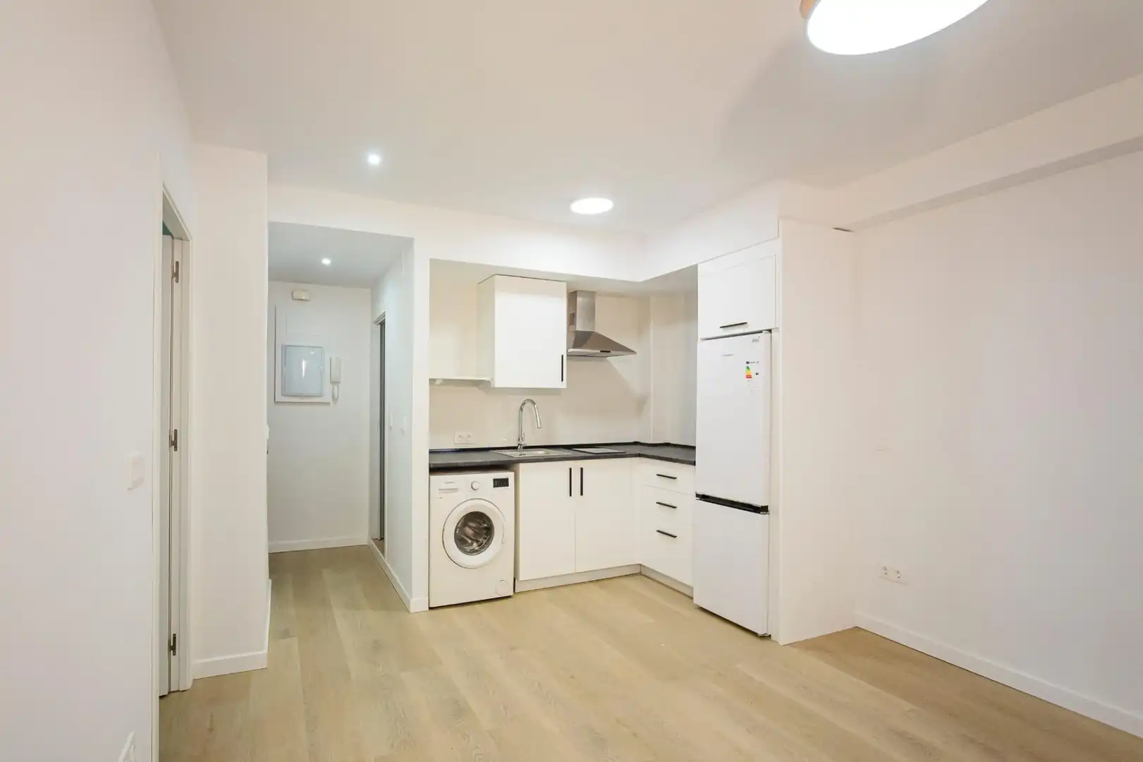 Baixos en venda a Calle LINEROS 34
