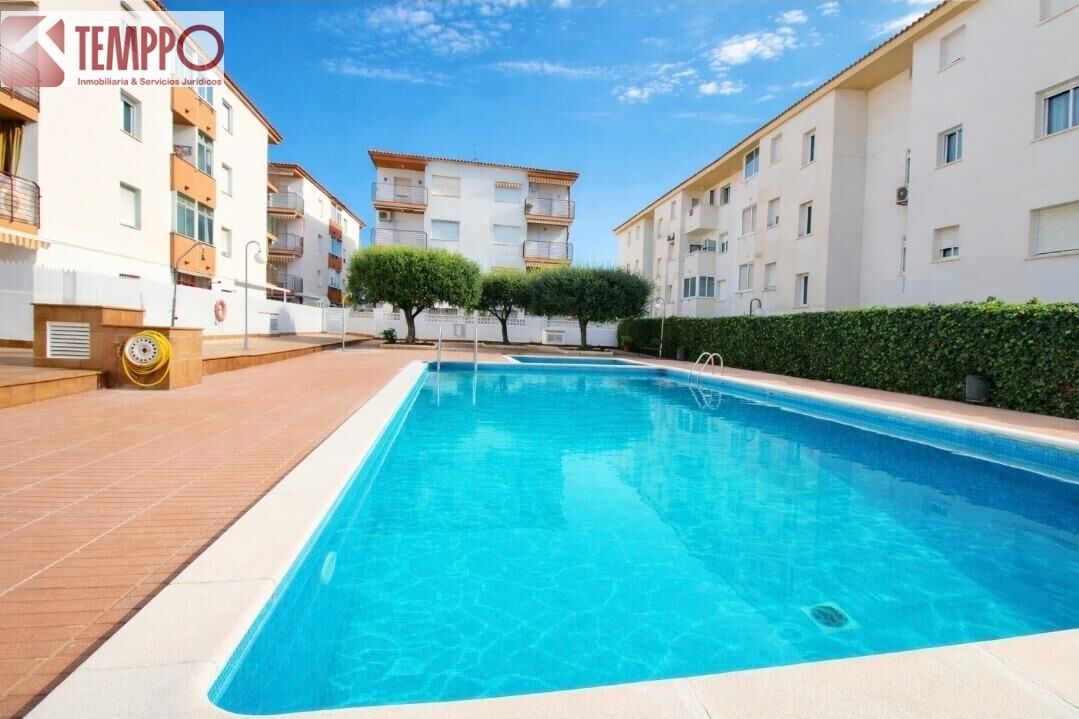 Swimming pool of Planta baja for sale in El Vendrell  with Terrace, Storage room and Balcony