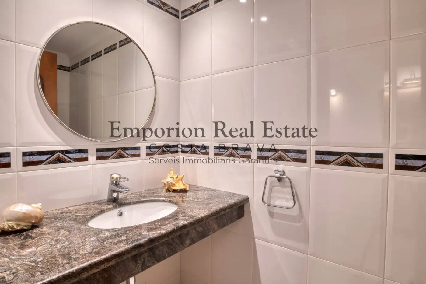 Bathroom of Flat for rent in Palamós  with Air Conditioner, Terrace and Furnished