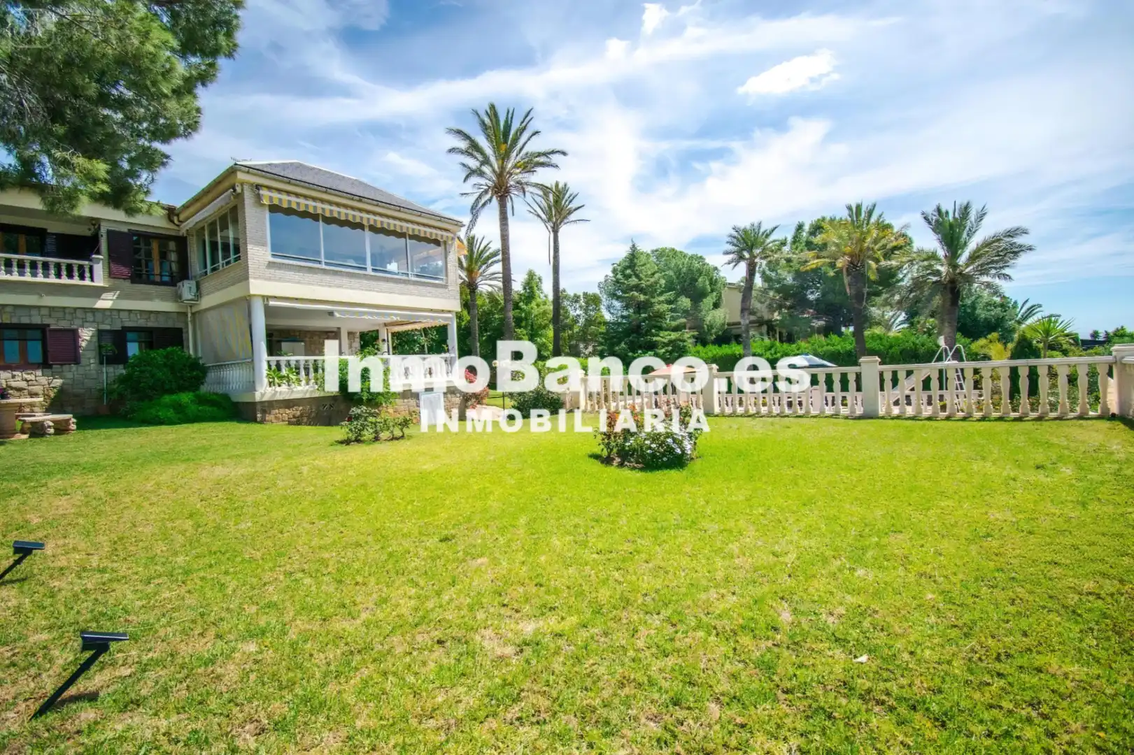 Garden of Houses for sale in Torrent  with Air Conditioner, Heating and Private garden