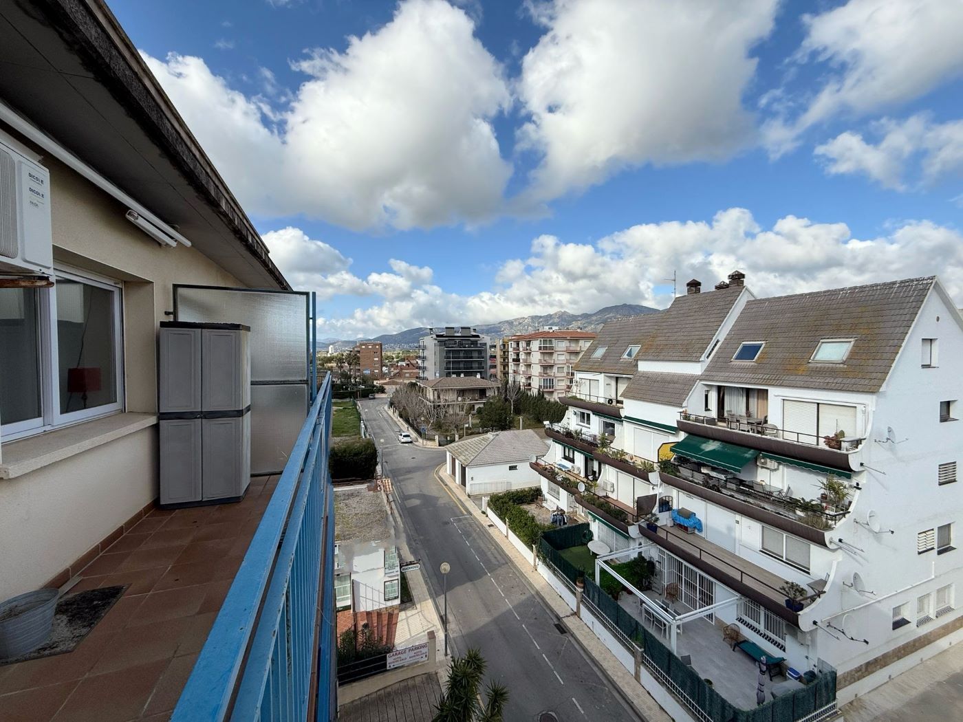 Vista exterior de Apartament en venda en Roses amb Terrassa