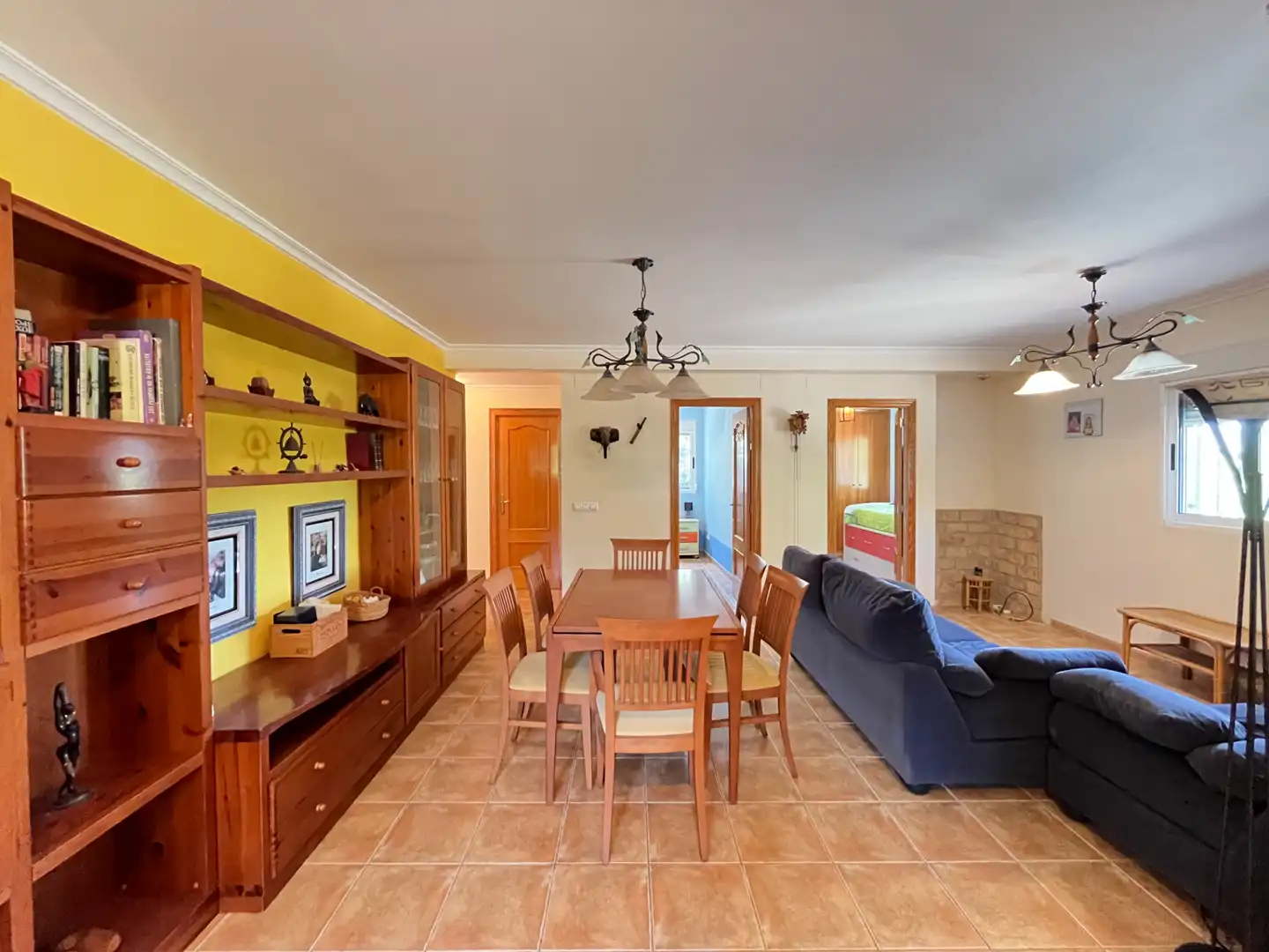 Sala d'estar de Casa o xalet en venda en Sagunto / Sagunt amb Aire condicionat, Calefacció i Jardí privat